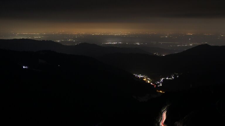 Dieses Bild zeigt eine Webcam-Aufnahme vom Achertal, aufgenommen am Donnerstag, den 20.02.2025 um 05:30 Uhr. Die Temperatur betrug 4.5°C.