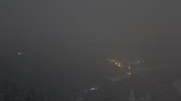 Dieses Bild zeigt eine Webcam-Aufnahme vom Achertal, aufgenommen am Donnerstag, den 13.02.2025 um 23:30 Uhr. Die Temperatur betrug -4.6°C.