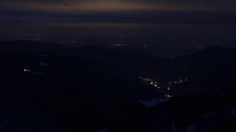 Dieses Bild zeigt eine Webcam-Aufnahme vom Achertal, aufgenommen am Sonntag, den 16.02.2025 um 06:40 Uhr. Die Temperatur betrug -5.4°C.