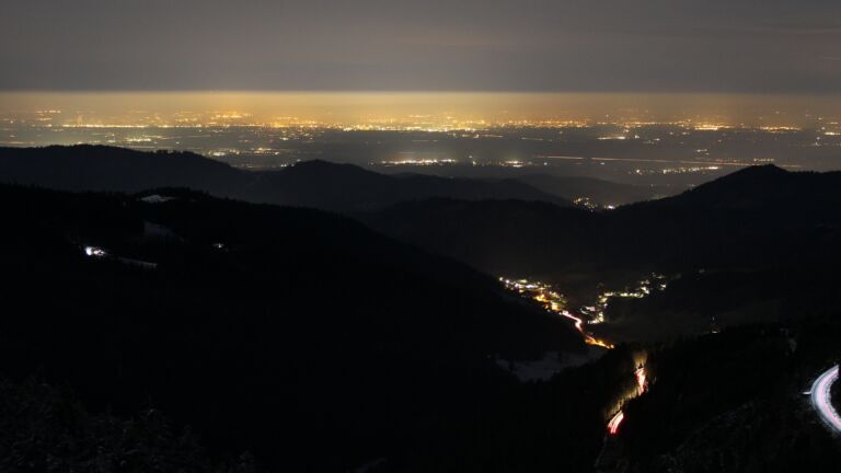 Dieses Bild zeigt eine Webcam-Aufnahme vom Achertal, aufgenommen am Mittwoch, den 19.02.2025 um 05:30 Uhr. Die Temperatur betrug -2.6°C.